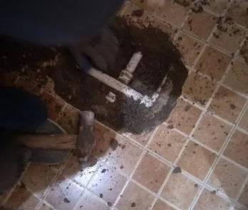三亚市卫生间漏水维修公司为您分享下卫生间渗水如何处理及注意事项